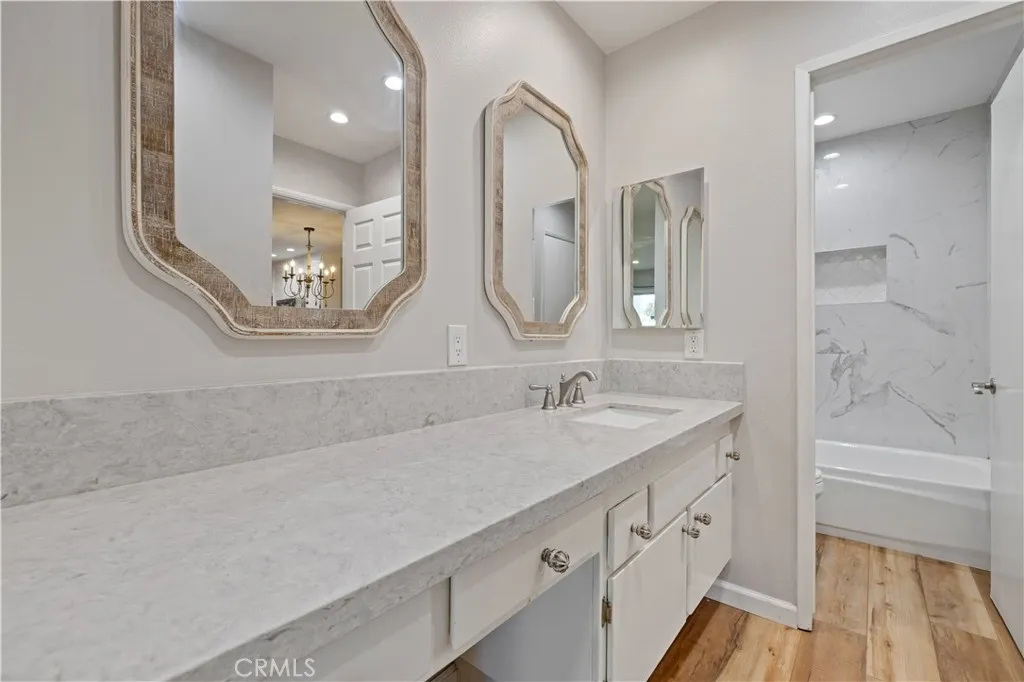 23515 Lyons 225, Valencia, California 91355 home-pic-16