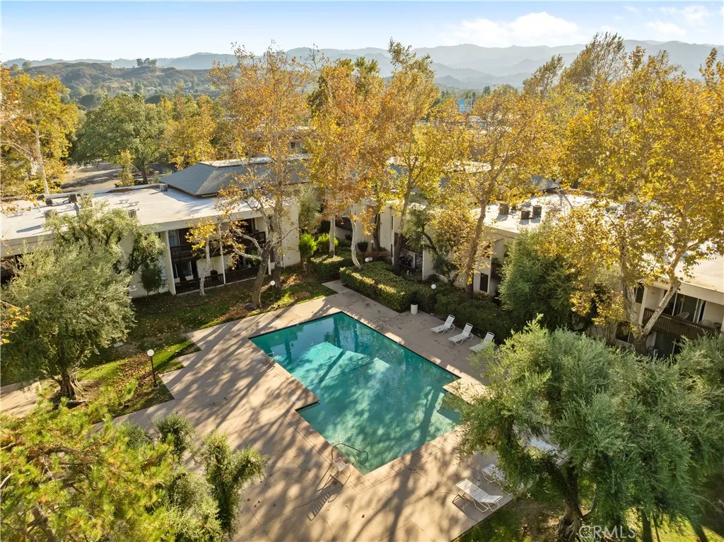 23515 Lyons 225, Valencia, California 91355 home-pic-18