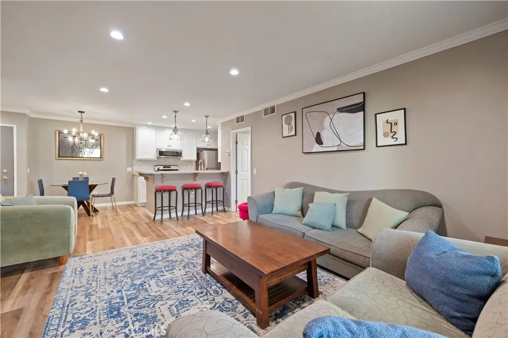 23515 Lyons 225, Valencia, California 91355 home-pic-2