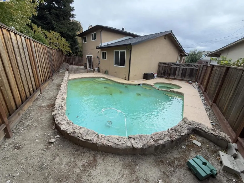 7065 Lancaster Ct, Dublin, California 94568 home-pic-8