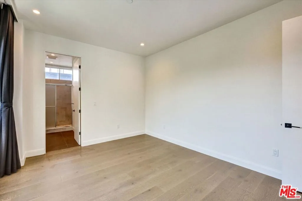 1249 N Formosa Avenue, West Hollywood, California 90046 home-pic-29