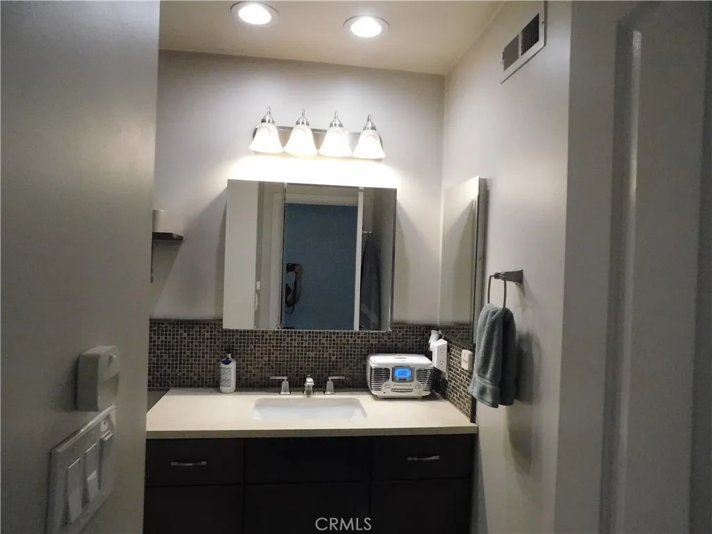 2013 Morning Canyon Road, Diamond Bar, California 91765 home-pic-11