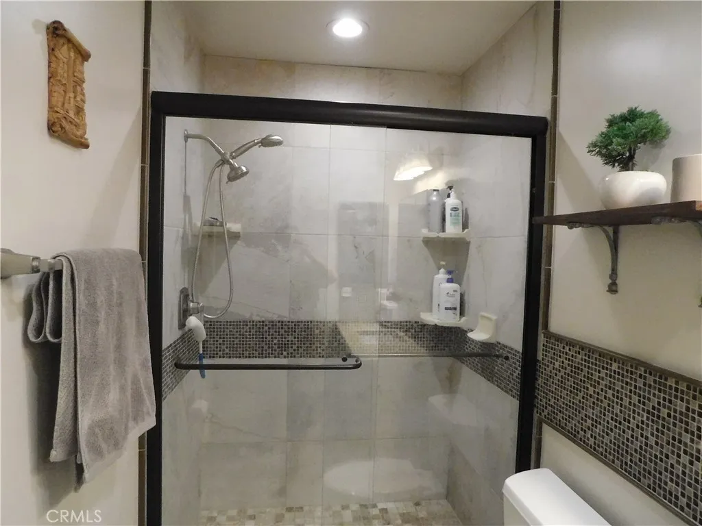 2013 Morning Canyon Road, Diamond Bar, California 91765 home-pic-22