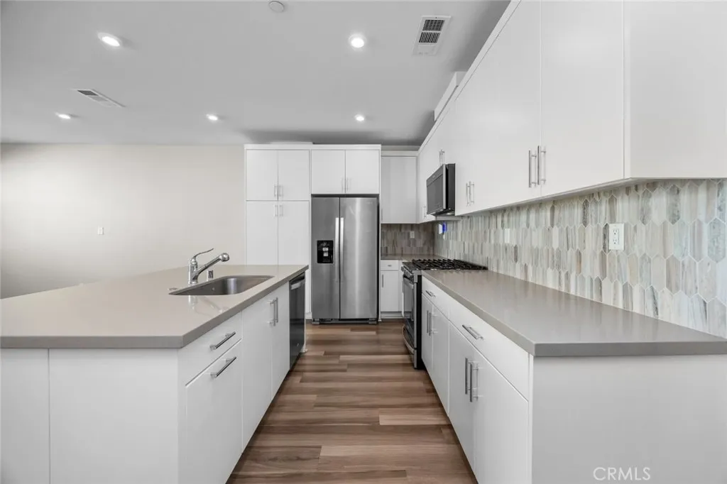 1206 W Cara, Anaheim, California 92805 home-pic-12