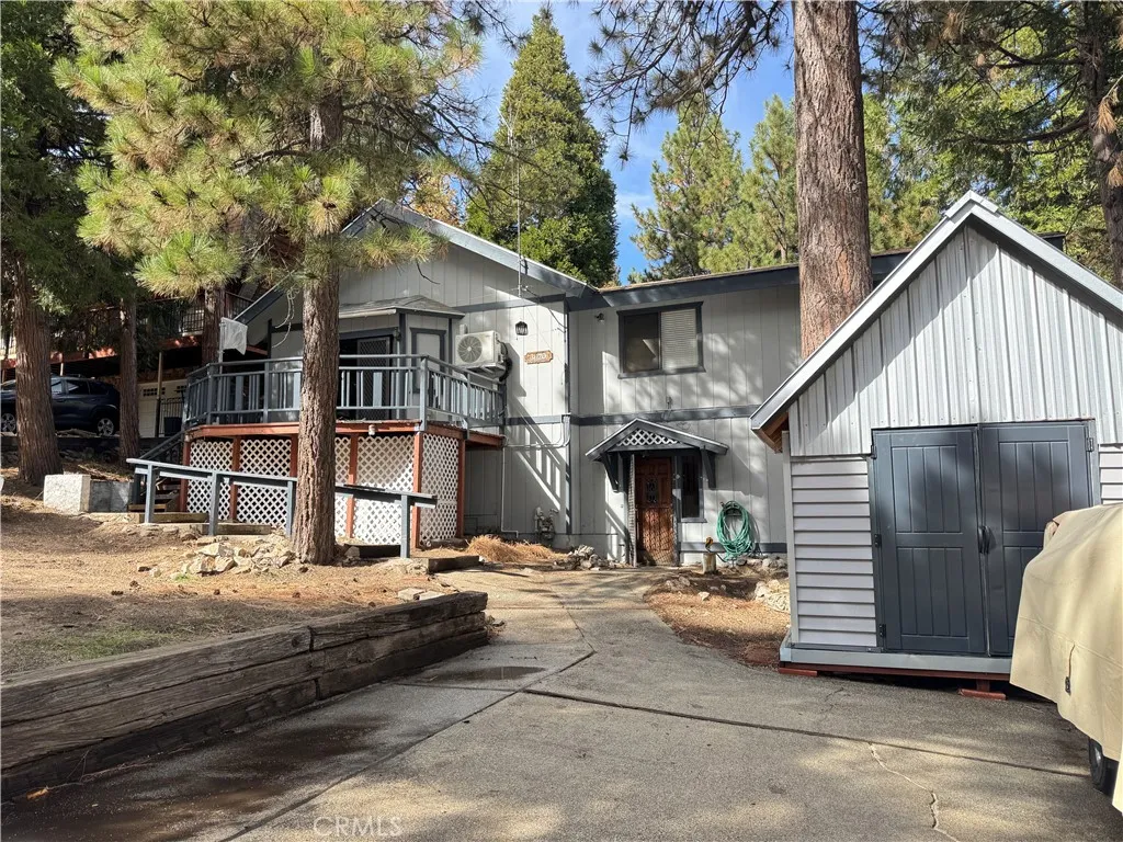 31120 Mountain Oak, Running Springs, California 92382 home-pic-10