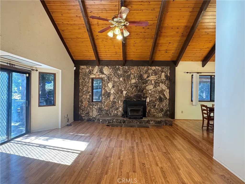 31120 Mountain Oak, Running Springs, California 92382 home-pic-16