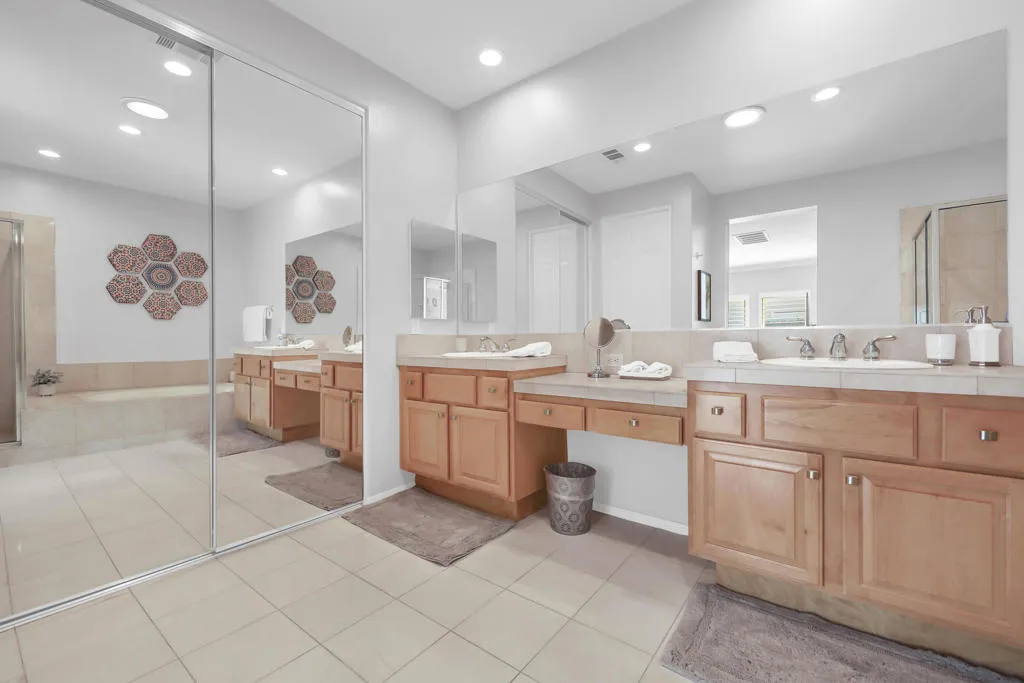 55318 Tanglewood, La Quinta, California 92253 home-pic-19