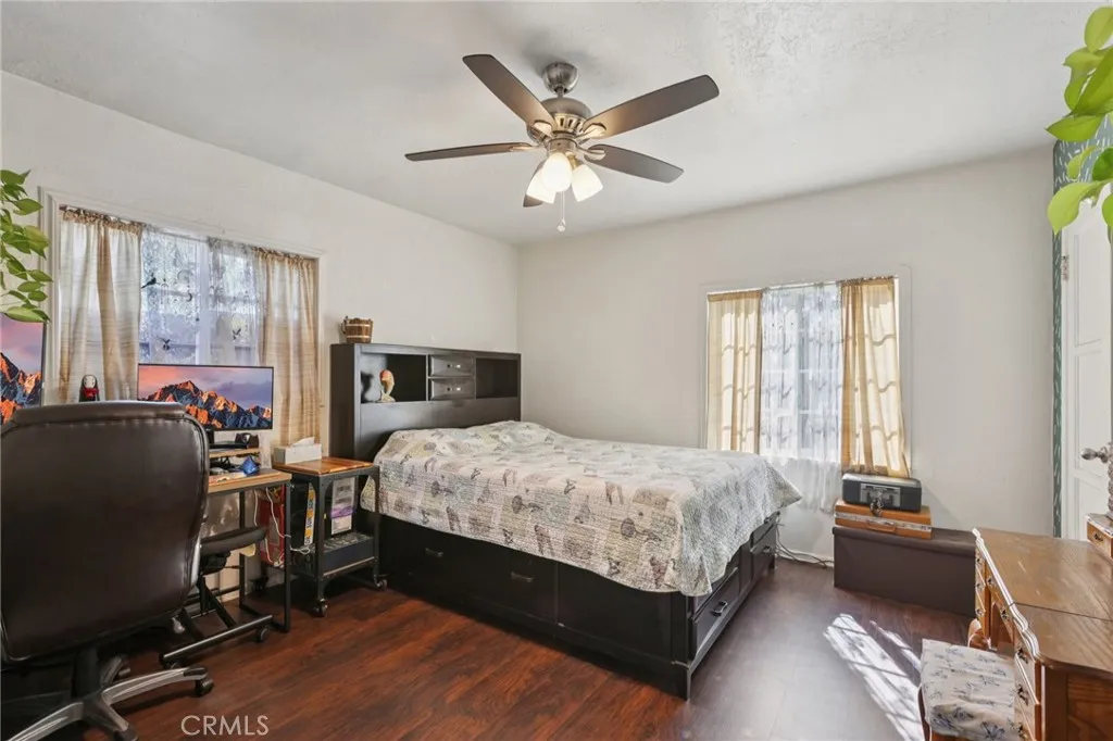 8441 Alameda, Downey, California 90242 home-pic-20