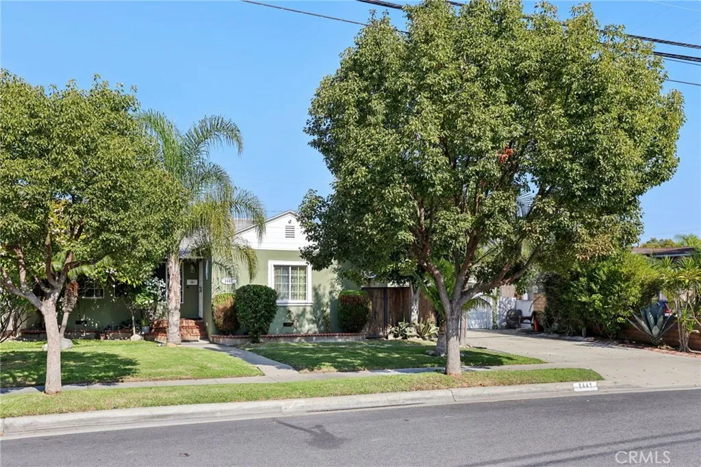 8441 Alameda, Downey, California 90242 home-pic-1