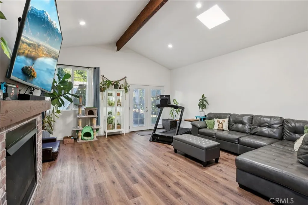 8441 Alameda, Downey, California 90242 home-pic-26