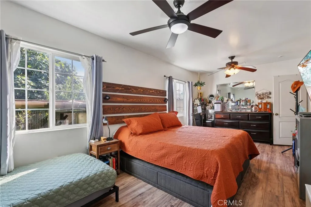 8441 Alameda, Downey, California 90242 home-pic-16