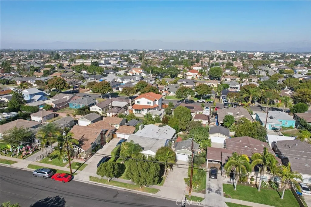 8441 Alameda, Downey, California 90242 home-pic-41