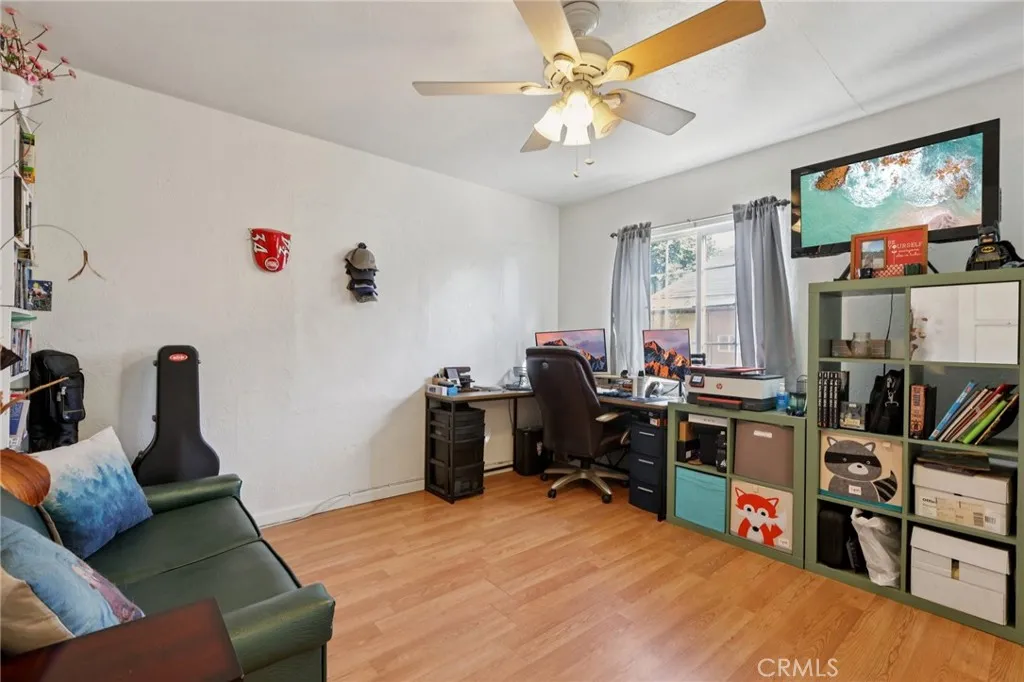8441 Alameda, Downey, California 90242 home-pic-24