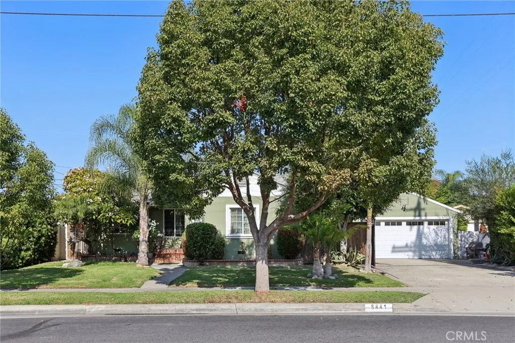 8441 Alameda, Downey, California 90242 home-pic-0
