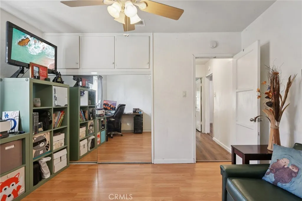 8441 Alameda, Downey, California 90242 home-pic-25