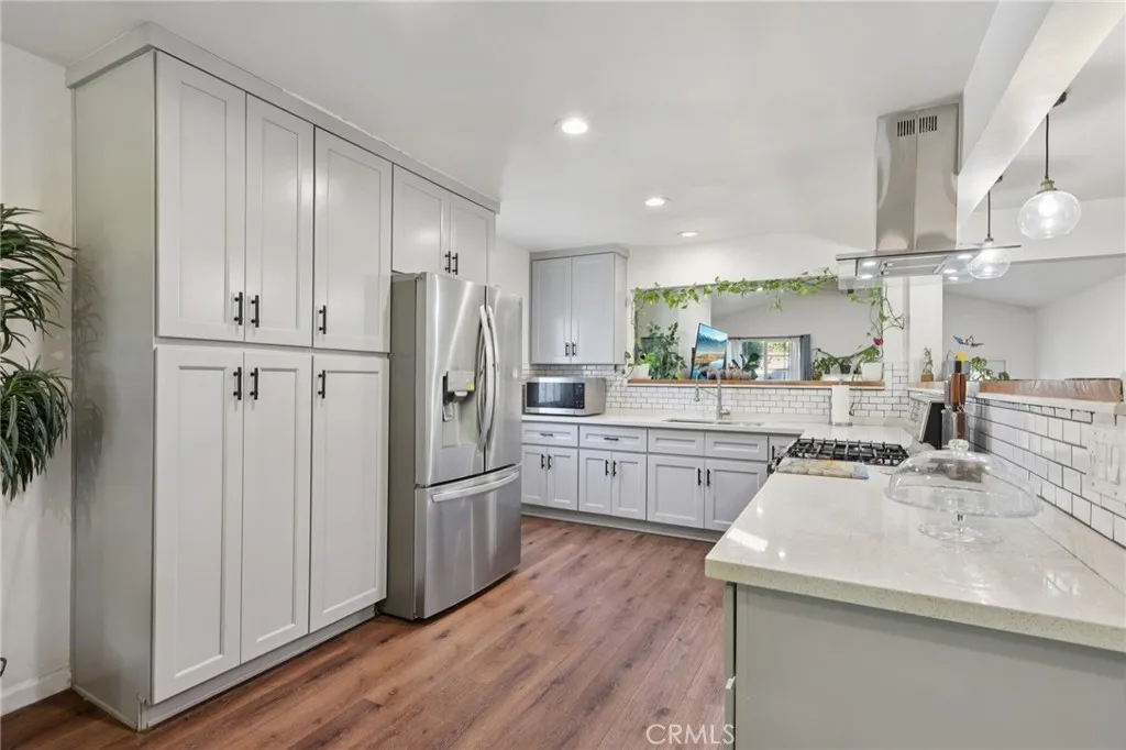8441 Alameda, Downey, California 90242 home-pic-6