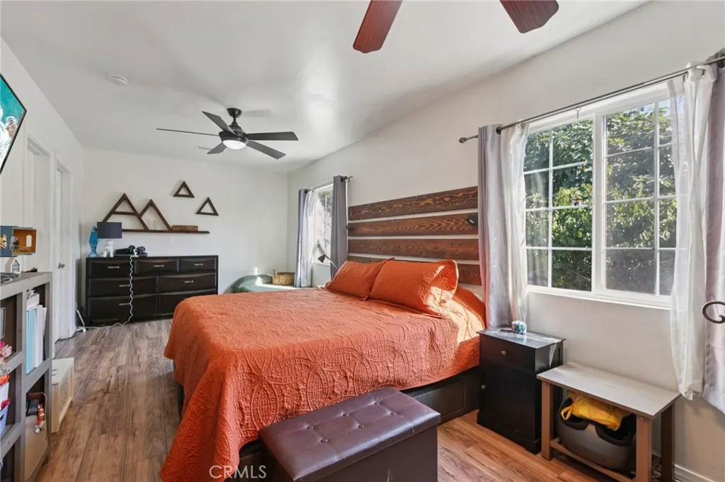 8441 Alameda, Downey, California 90242 home-pic-15