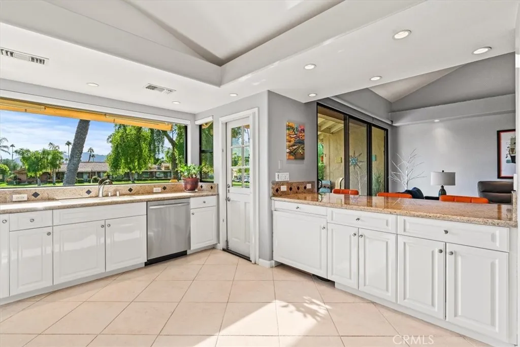 319 Durango, Palm Desert, California 92260 home-pic-9
