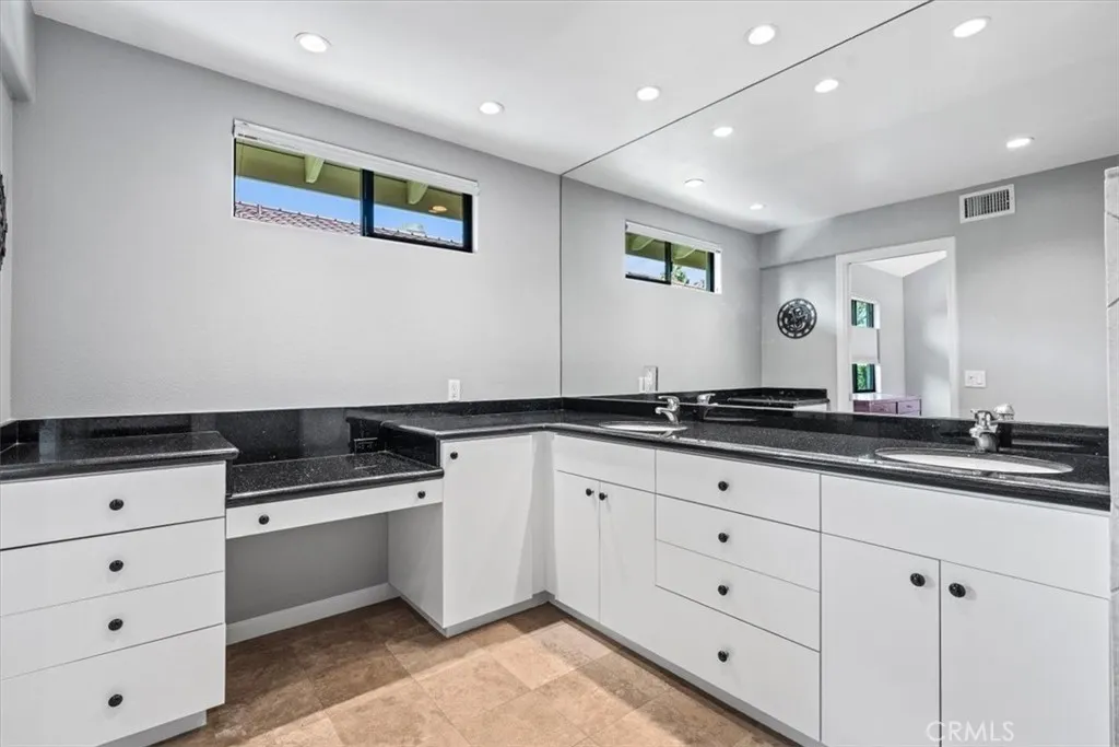 319 Durango, Palm Desert, California 92260 home-pic-18