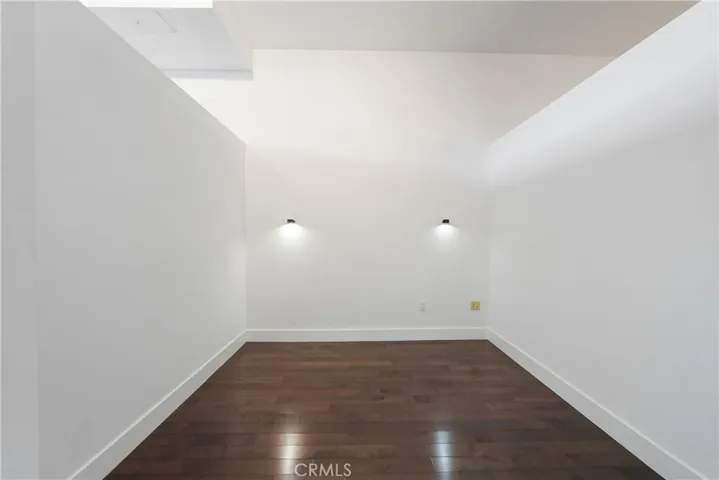433 Pine Avenue 300, Long Beach, California 90802