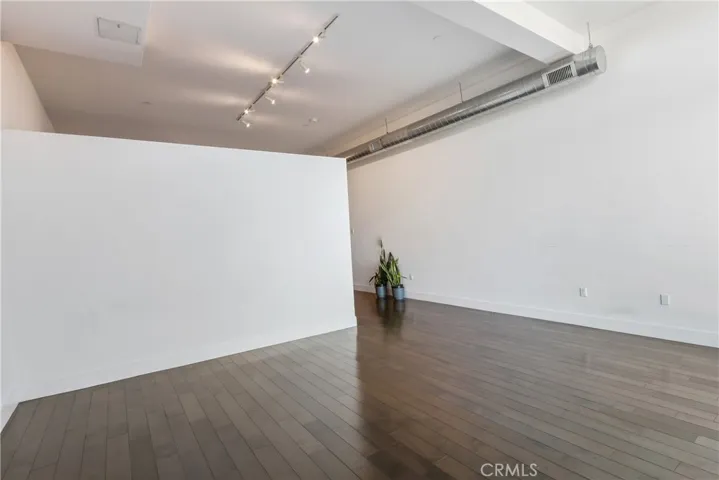 433 Pine Avenue 300, Long Beach, California 90802