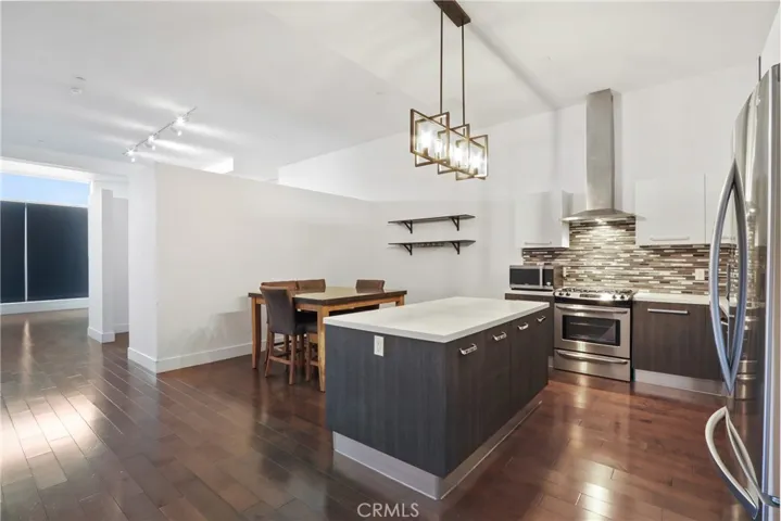 433 Pine Avenue 300, Long Beach, California 90802