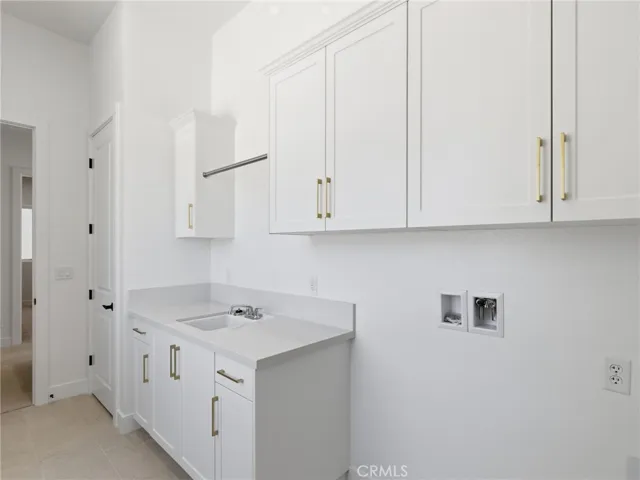 Laundry Room: Fernwood Italianate - The Ridge Collection at Bella Vista - Homesite 68