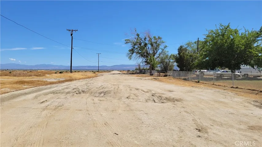 NEIGHBORS ON 40TH STREET BEFORE TURNING LEFT TO  B 12 STREET ON SUBJECT VACANT LOT
