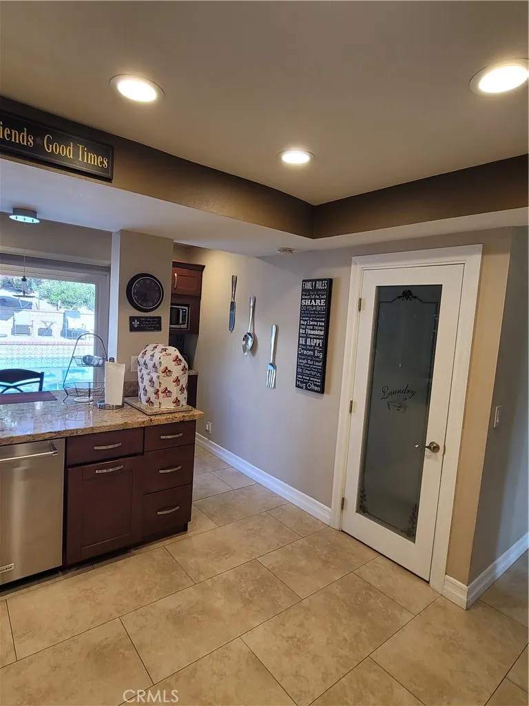 2407 Almira, Fullerton, California 92831 home-pic-8