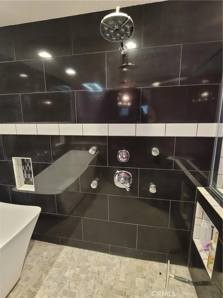 2407 Almira, Fullerton, California 92831 home-pic-30