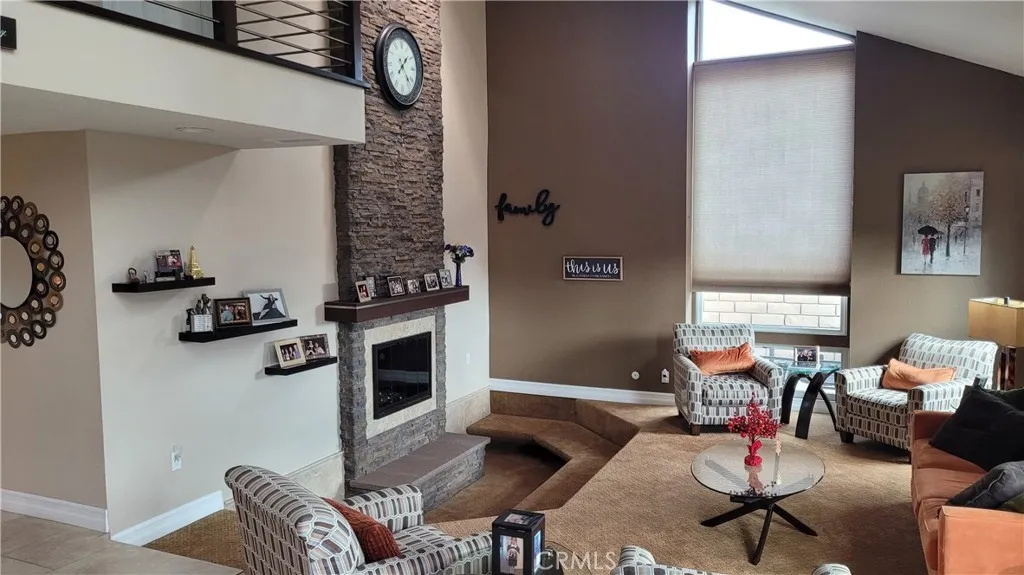 2407 Almira, Fullerton, California 92831 home-pic-14