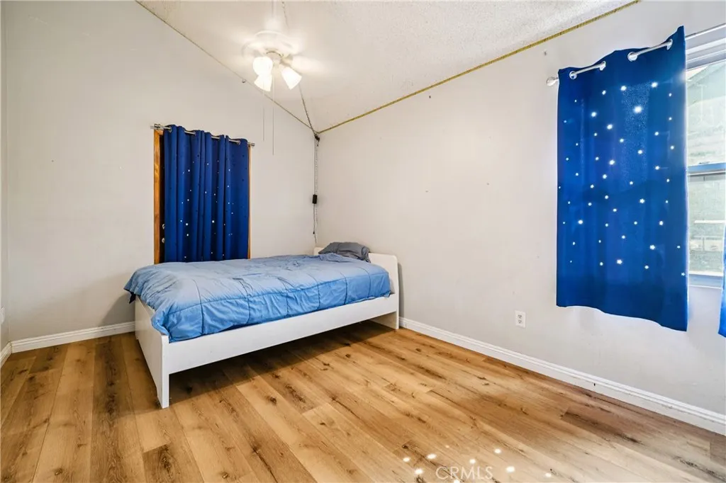 1925 S Starfire, Corona, California 92879 home-pic-21