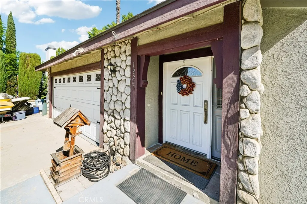 1925 S Starfire, Corona, California 92879 home-pic-4