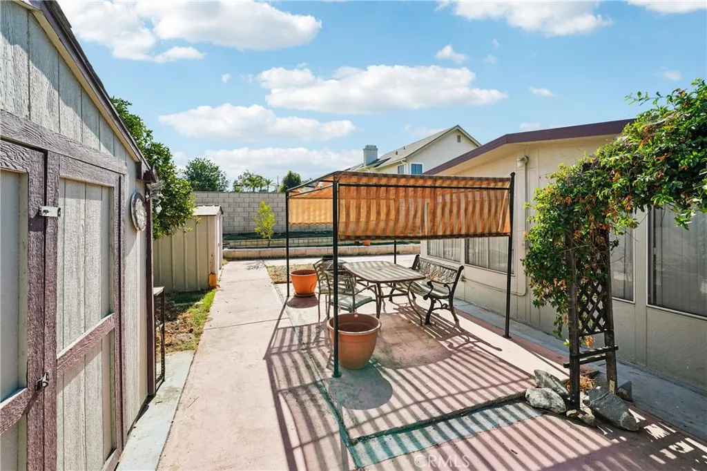 1925 S Starfire, Corona, California 92879 home-pic-32
