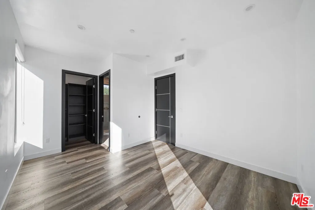 5812 Willis Avenue, Sherman Oaks, California 91411 home-pic-28