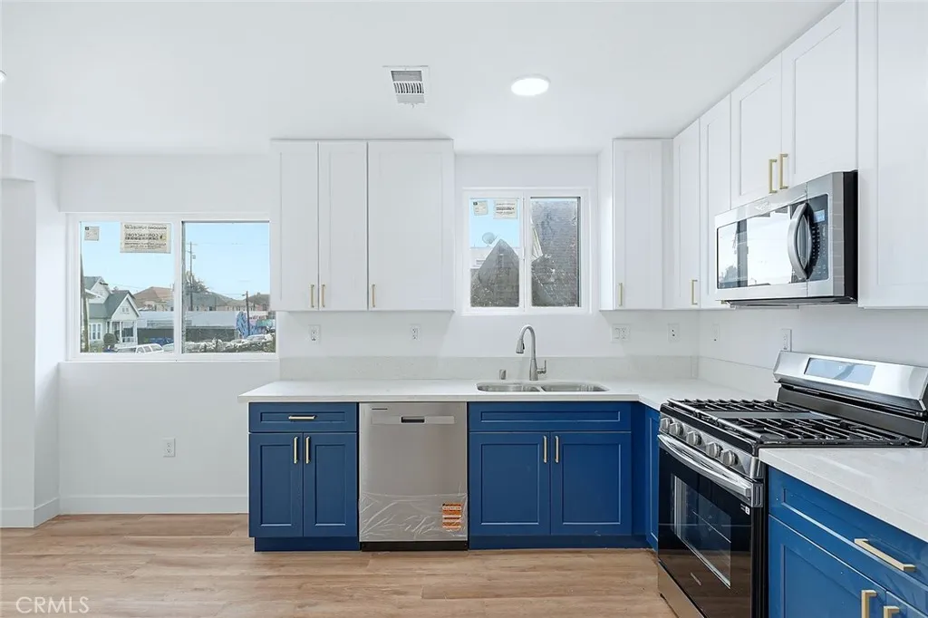 300 E 25th, Los Angeles, California 90011 home-pic-7