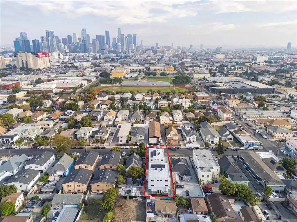 300 E 25th, Los Angeles, California 90011 home-pic-70