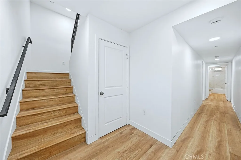300 E 25th, Los Angeles, California 90011 home-pic-11
