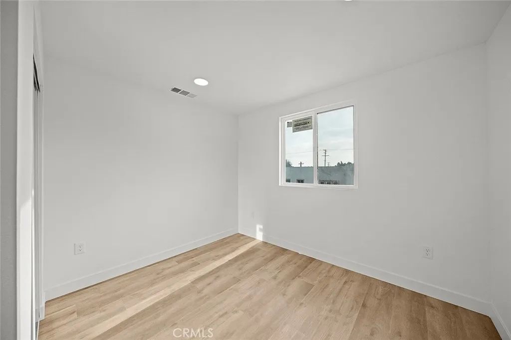 300 E 25th, Los Angeles, California 90011 home-pic-60