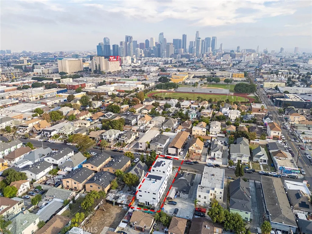 300 E 25th, Los Angeles, California 90011 home-pic-69