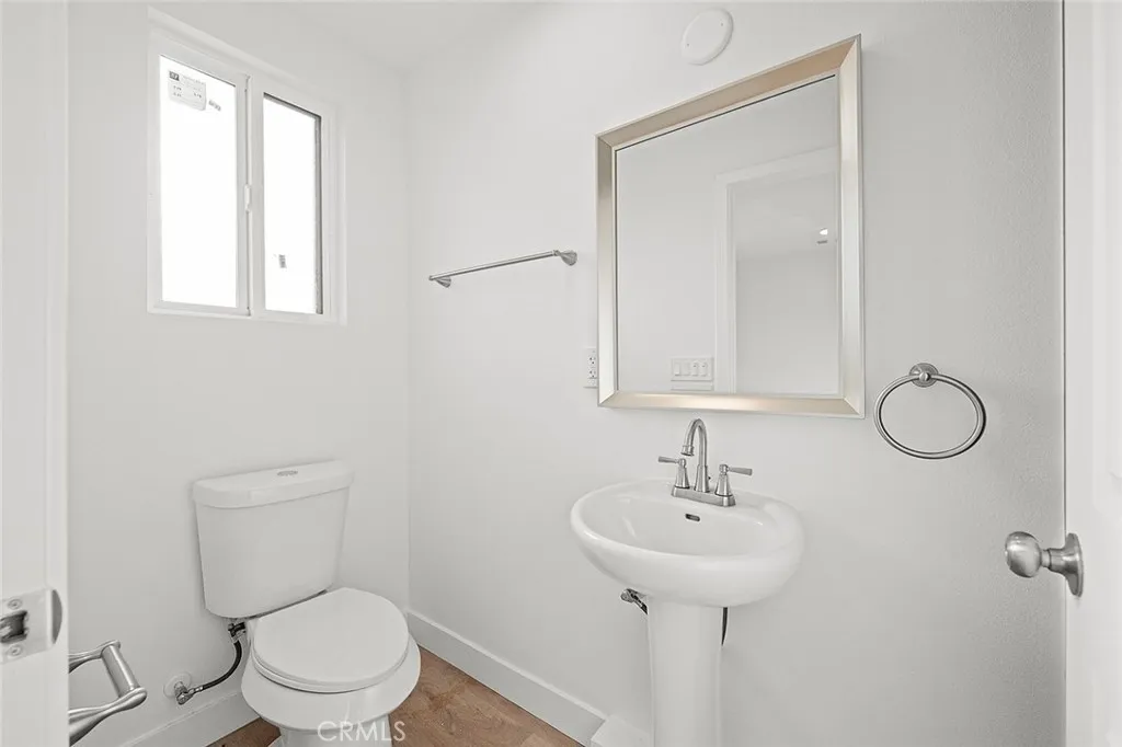 300 E 25th, Los Angeles, California 90011 home-pic-65
