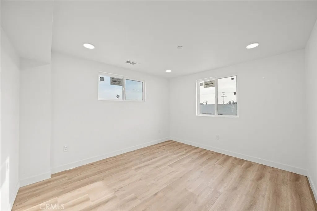 300 E 25th, Los Angeles, California 90011 home-pic-57