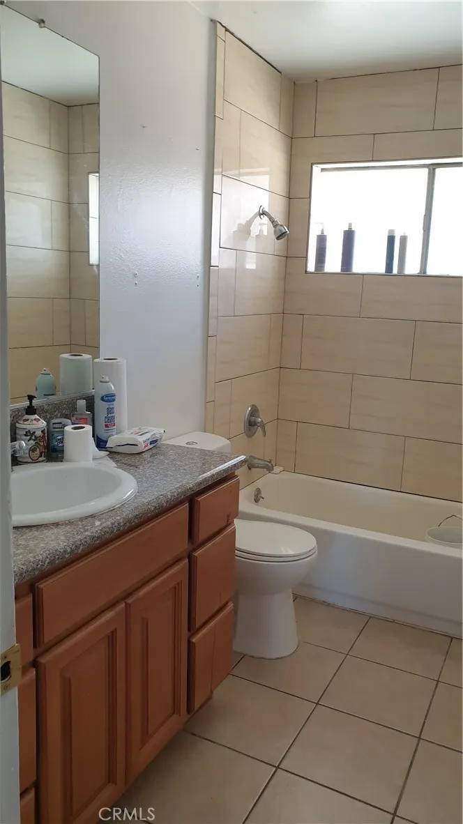 5962 C, Chino, California 91710 home-pic-7