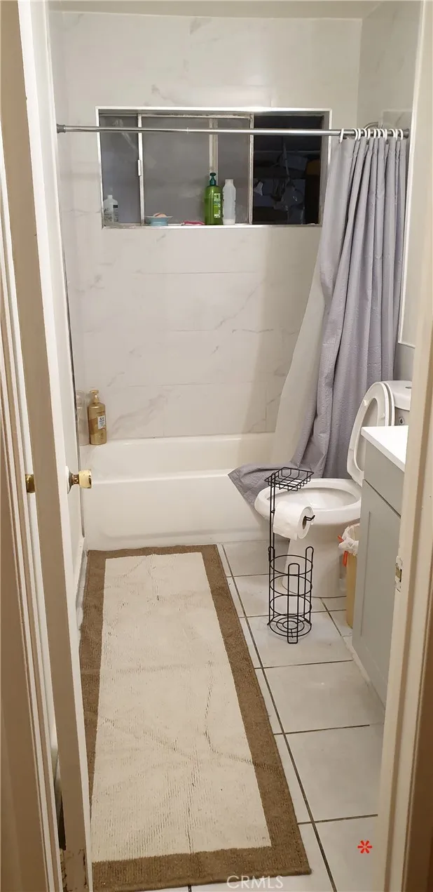 5962 C, Chino, California 91710 home-pic-18