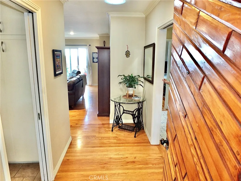 5275 E Mezzanine, Long Beach, California 90808 home-pic-10