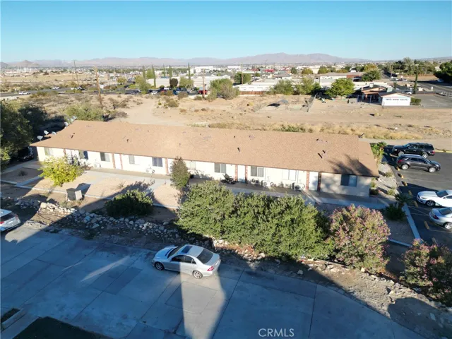 16388 Sequoia, Hesperia, California 92345