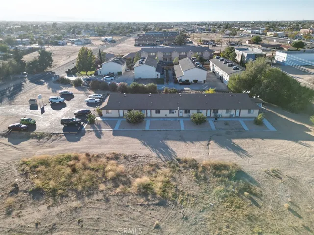 16388 Sequoia, Hesperia, California 92345