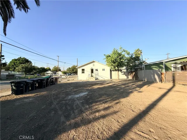 392 W L, Colton, California 92324