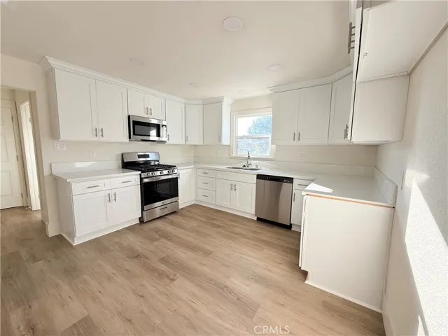 392 W L, Colton, California 92324