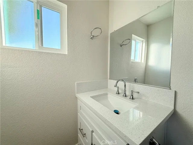 392 W L, Colton, California 92324